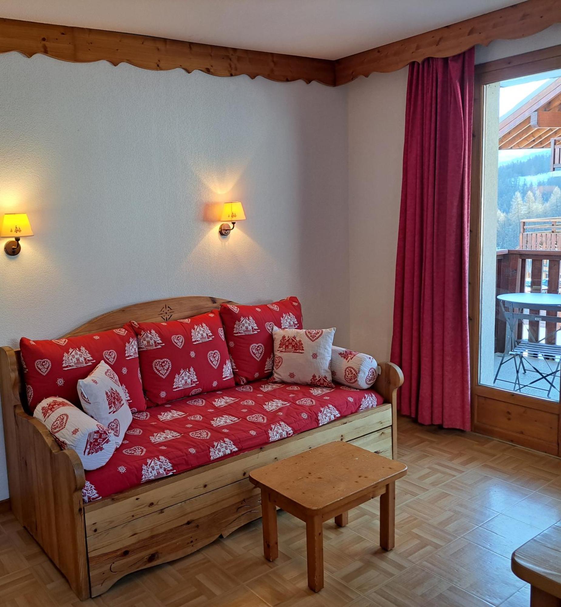 Appartement Avec Balcon - 2 Personnes ปี-แซ็ง-วาซ็อง ภายนอก รูปภาพ